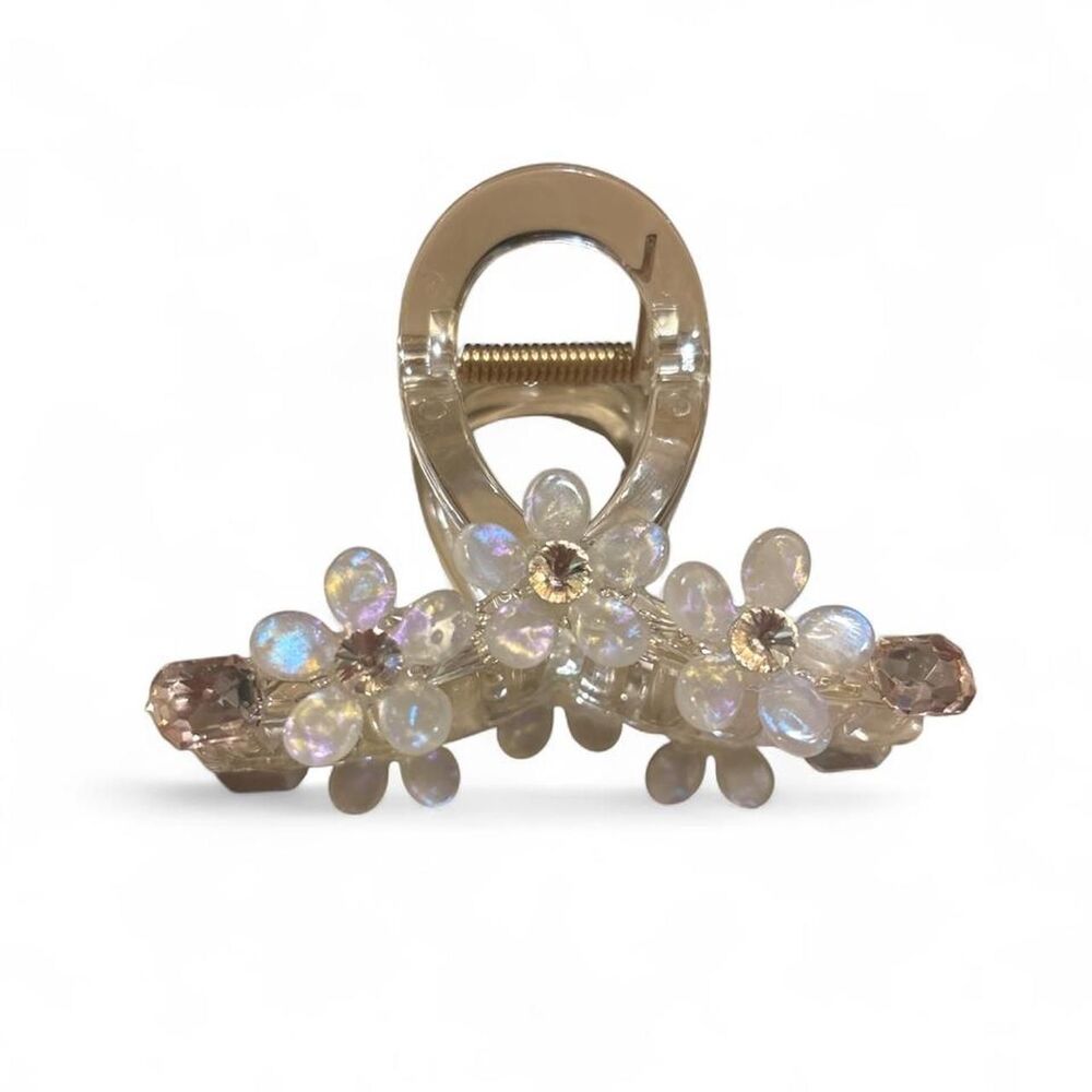 Women's iridescent cream claw clip